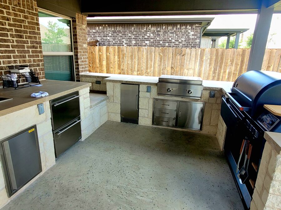 Custom outdoor kitchen built by Texas Patios Plus in south DFW